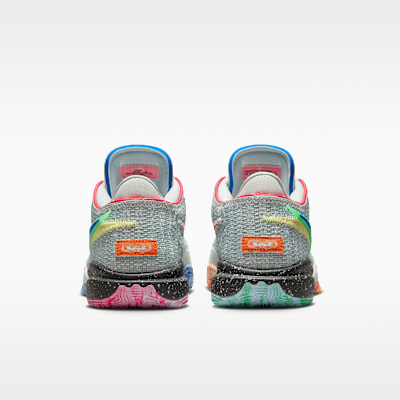 LeBron XX EP Basketball Shoes