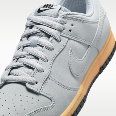 ナイキ ダンク LOW レトロ SE メンズシューズ