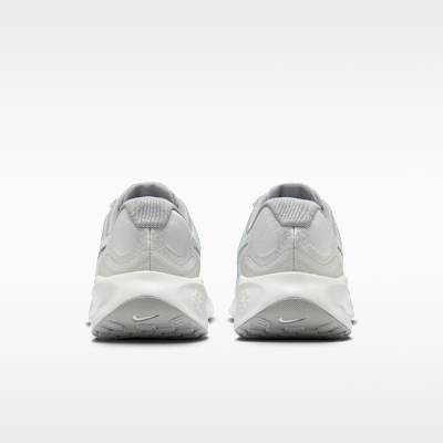 Nike Revolution 7 Tenis de correr en pavimento para mujer