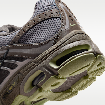 Nike Air Max Moto 2K Women's Shoes with Reflective Accents