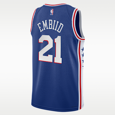 Jersey Nike de la NBA Swingman para niños talla grande Joel Embiid Philadelphia 76ers 2023/24 Icon Edition