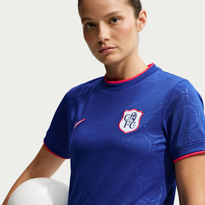 Nike Chelsea FC Üçüncü Nike Dri-FIT Maç Öncesi Kadın Futbol Üstü görsel 3
