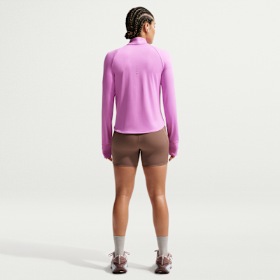 Nike Swift Dri-FIT UV Çeyrek Fermuarlı Kadın Koşu Üstü görsel 5