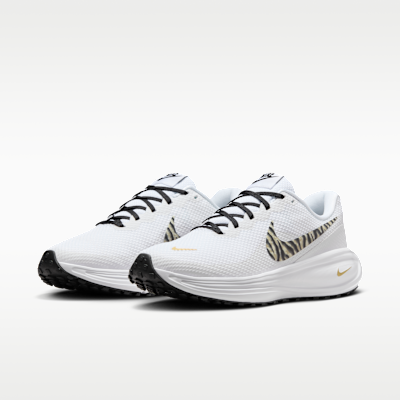 Tenis de correr en pavimento para mujer Nike Revolution 8