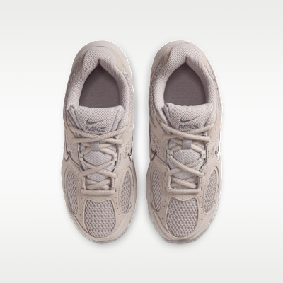 Nike V5 Runner Suede Schuh (ältere Kinder)