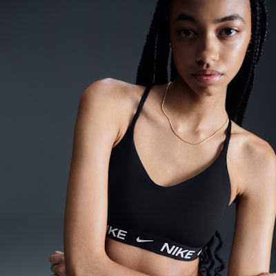 Nike Indy Hafif Destekli Pedli Ayarlanabilir Kadın Spor Sütyeni