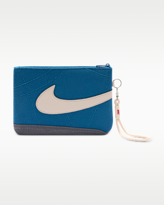 Женские  Nike Blazer Canvas Wristlet