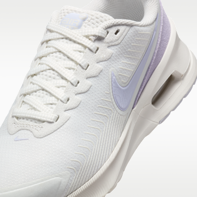 ナイキ エア マックス ニュアクシス SE ウィメンズシューズ