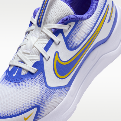 Nike Cosmic Runner Older Kids' Road Running Shoes