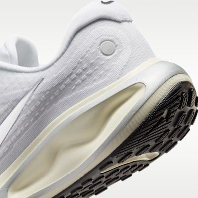 รองเท้าวิ่งโร้ดรันนิ่งผู้หญิง Nike Journey Run