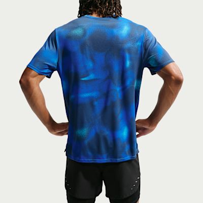 Nike Miler Dri-FIT Kısa Kollu Erkek Koşu Üstü görsel 2