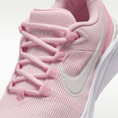 รองเท้าวิ่งโร้ดรันนิ่งเด็กโต Nike Star Runner 4