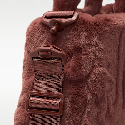 Nike Sportswear 人造毛皮托特包 (10 公升)