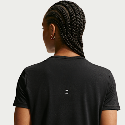 Nike Tempo Dri-FIT Kısa Kollu Kadın Koşu Üstü görsel 2