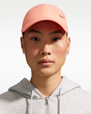 Женская кепка Nike Dri-FIT Club Unstructured Metal Swoosh Cap