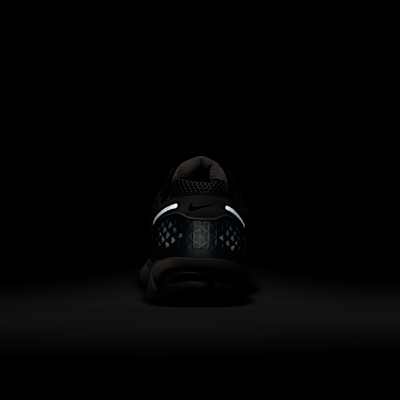 รองเท้าผู้ชาย Nike Zoom Vomero 5