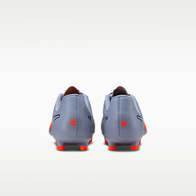 Nike Jr. Tiempo Legend 10 Club low top voetbalschoenen voor kleuters/kids (meerdere ondergronden)