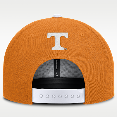 Gorra universitaria Nike Dri-FIT ajustable para hombre Tennessee On-Field Pro