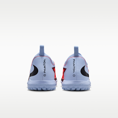 Tacos de fútbol para pasto sintético (turf) para niños grandes Nike Jr. Phantom 6 Low Academy