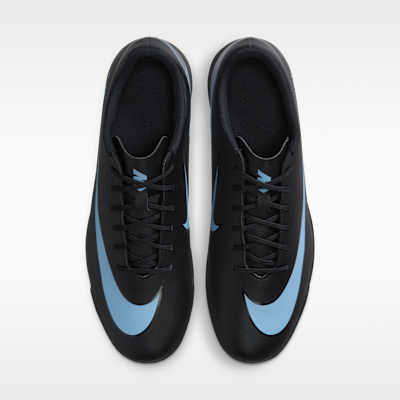 Nike Mercurial Vapor 16 Club Turf Low-Top Football Shoes