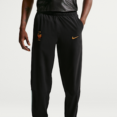 Nike FFF Energy Nike Dri-FIT Dokuma Erkek Futbol Eşofman Altı görsel 2