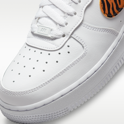 รองเท้าผู้หญิง Nike Air Force 1 '07