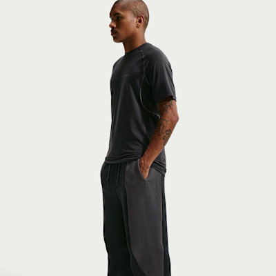 Nike Tech Renk Bloklu Açık Paçalı Fleece Erkek Eşofman Altı görsel 4