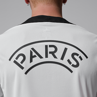 Nike Paris Saint-Germain Strike Night Edition Jordan Dri-FIT Kısa Kollu Örgü Erkek Futbol Üstü görsel 5