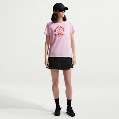 Nike Sportswear Club Kısa Kollu Kadın Tişörtü görsel 4