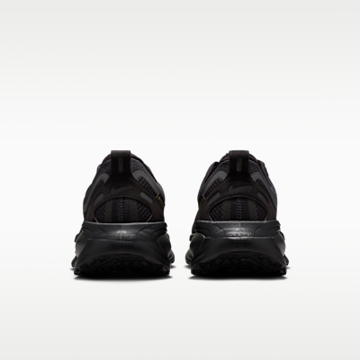 Nike Vomero 18 GORE-TEX 男款防水路跑鞋（帶反光裝飾）