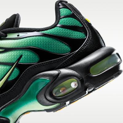 ナイキ エア マックス プラス メンズシューズ