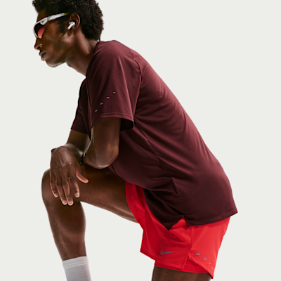 Shorts de correr Dri-FIT de 13 cm 2 en 1 para hombre Nike Stride