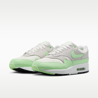 รองเท้าผู้ชาย Nike Air Max 1 Essential