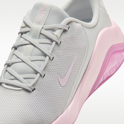 Nike Bella 7 Kadın Antrenman Ayakkabısı görsel 7