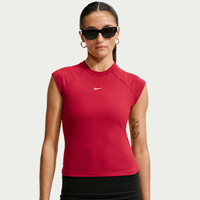 Nike Sportswear Chill Knit Sıkı Kesimli Kısa Kollu Fitilli Kadın Üstü