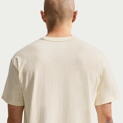 Nike Sportswear Premium Essentials Erkek Tişörtü görsel 2