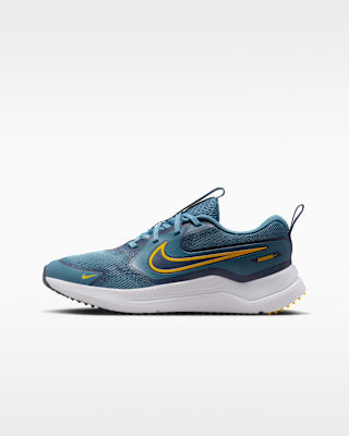 Детские кроссовки Nike Cosmic Runner Big Kids' Road для бега