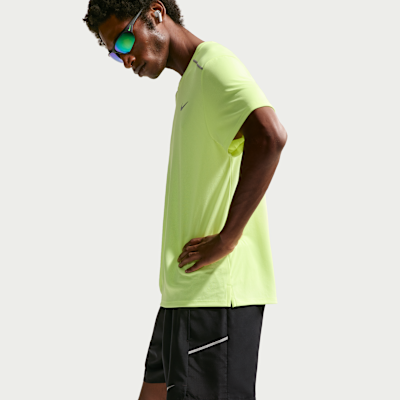 Nike Miler Dri-FIT 2'si 1 Arada 13 cm Erkek Koşu Şortu görsel 4