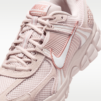 Nike Zoom Vomero 5 Women's Shoe with Reflective Accents