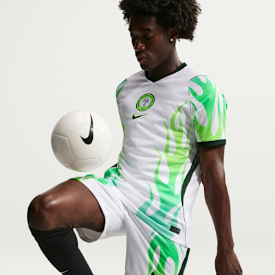 Nike Nijerya 2026 Stadyum Deplasman Nike Dri-FIT Erkek Futbol Taraftar Şortu görsel 4