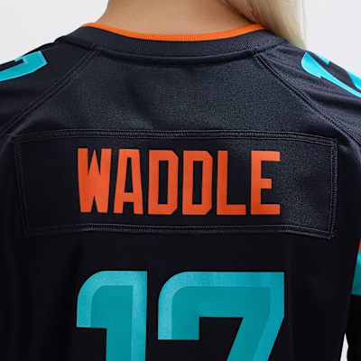 Jersey Nike de la NFL Game para mujer Jaylen Waddle Miami Dolphins Rivalries Collection