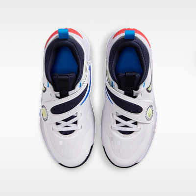 Tenis de básquetbol para niños grandes Nike Team Hustle D 11