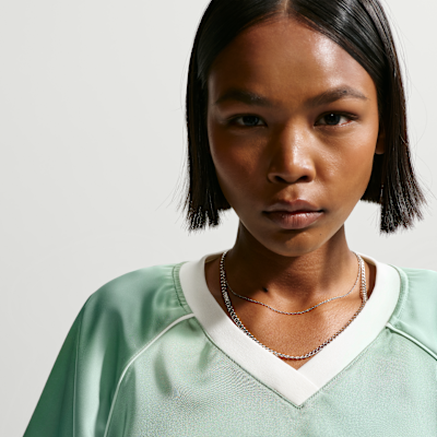 Nike Sportswear Oversize Saten Kadın Üstü görsel 3