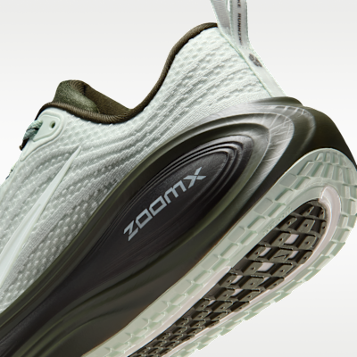 Nike Vomero Plus SE Women's Road Running Shoes