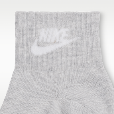 Nike Everyday Essential Ankle Socks (3 Pairs)