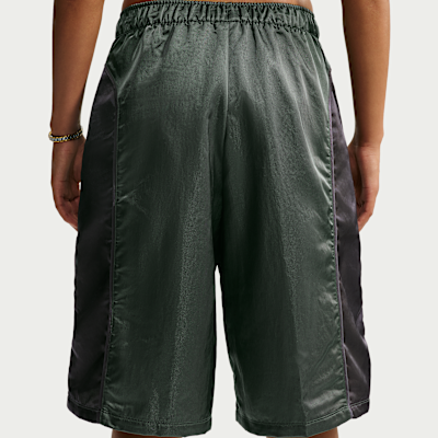 Nike Sportswear view 3