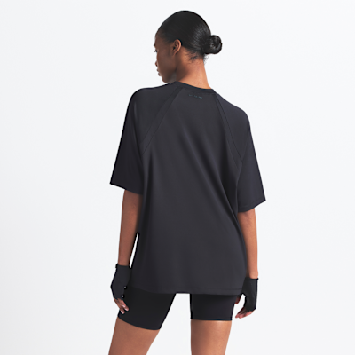 NikeSKIMS Airy Oversize Kadın Tişörtü görsel 2
