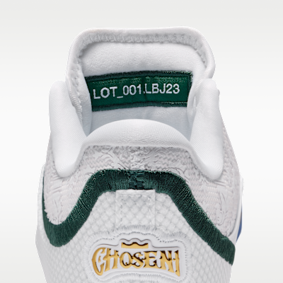 르브론 XXIII '프롬 디스 포인트 포워드' 주니어 농구화