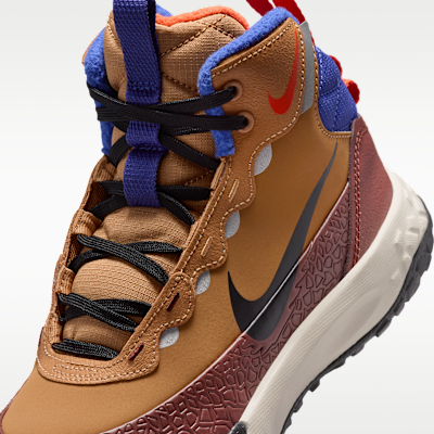 Nike Terrascout Big Kids' Boots with Reflective Accents