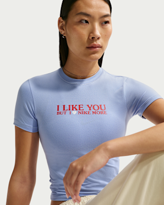 Nike Sportswear Women's Short-Sleeve T-Shirt